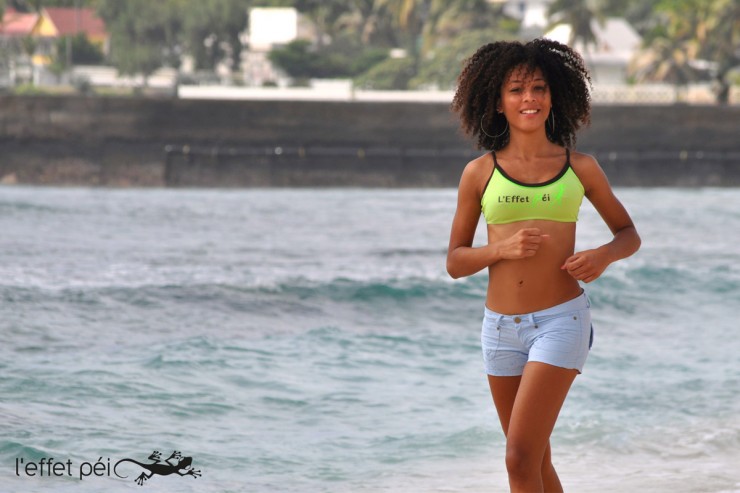 Short bleu et bikini sport - L'effet Péi Réunion Island